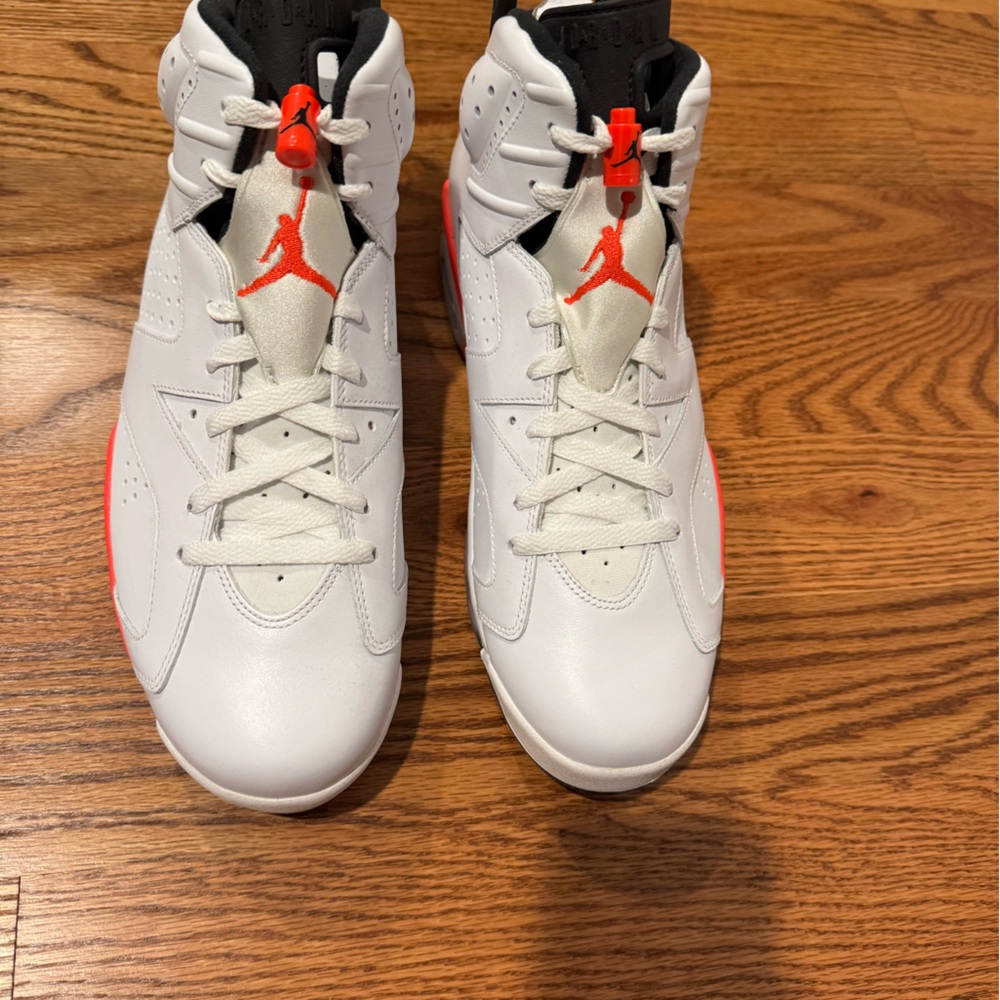 Air Jordan 6 Retro